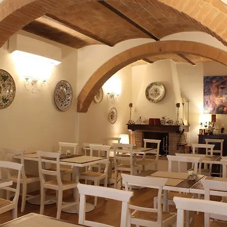 La Mandragola Bed & Breakfast 2*